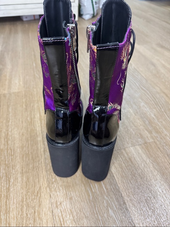 Dolls Kill Current Mood Purple Black Satin Platform Dragon Boots size 8 - Picture 9 of 15